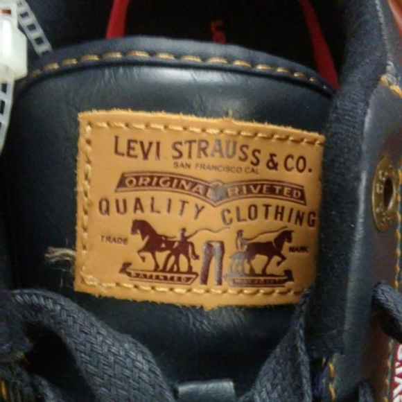 Levi's Men's Upland Waxed Blue Sneakers - Picture 4 of 4